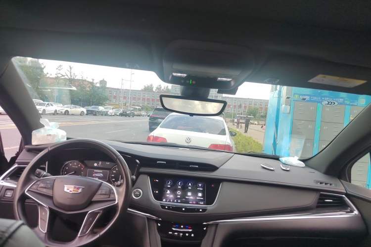 Used Cadillac XT5 2020 Revised Version 28T Four-Wheel Drive Luxury Edition Center Console