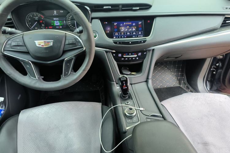 Used Cadillac XT5 2020 28T Four-Wheel Drive Luxury Version Center Console