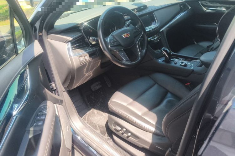 Used Cadillac XT5 2020 28T Luxury Version Driver Seat