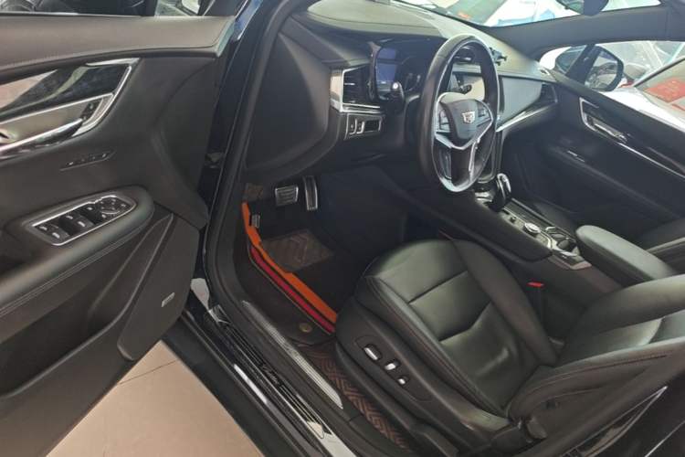 Used Cadillac XT5 2020 Revised Version 28T Luxury Edition Driver Seat