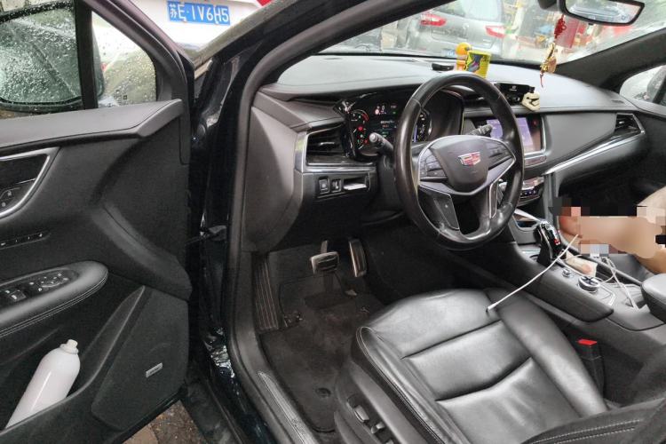 Used Cadillac XT5 2020 28T Luxury Version Driver Seat