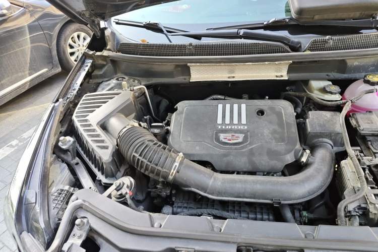 Used Cadillac XT5 2020 Revised Version 28T Luxury Edition Engine Bay Right