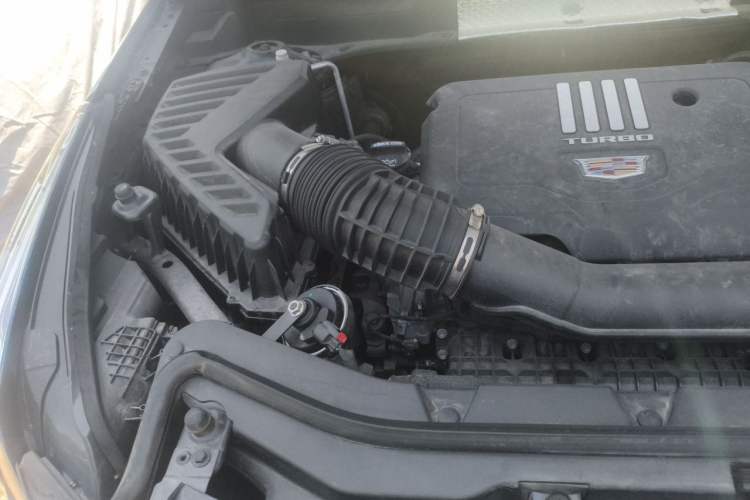 Used Cadillac XT5 2020 28T Luxury Version Engine Bay Right