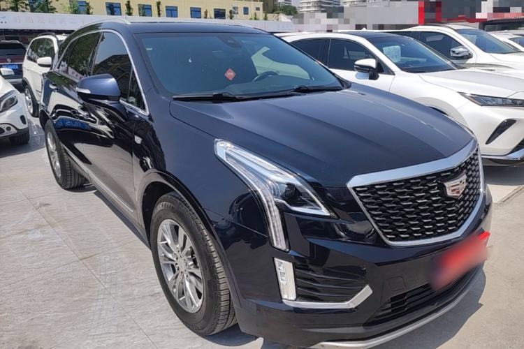 Used Cadillac XT5 2020 28T Luxury Version Front Right 45 Deg