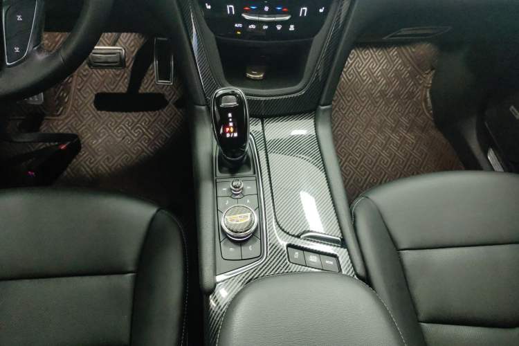 Used Cadillac XT5 2020 Revised Version 28T Luxury Edition Gear Lever