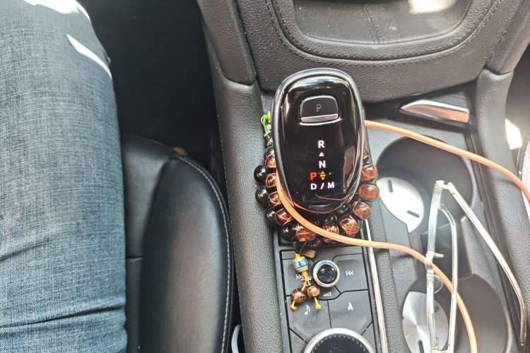 Used Cadillac XT5 2020 Revised Version 28T Luxury Edition Gear Lever