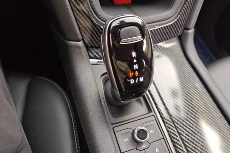 Used Cadillac XT5 2020 Revised Version 28T Luxury Edition Gear Lever