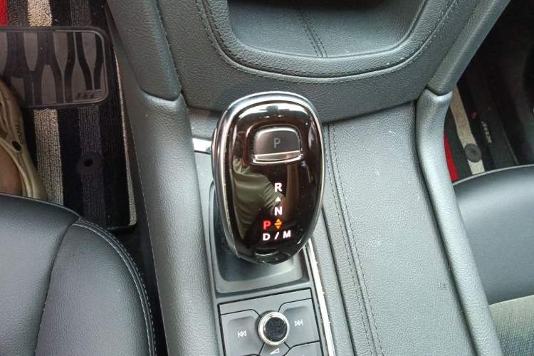 Used Cadillac XT5 2020 28T Tech Edition Gear Lever