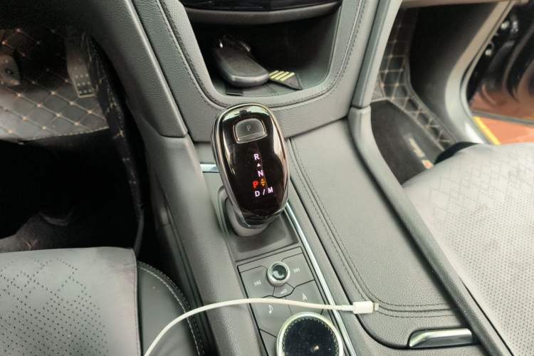 Used Cadillac XT5 2020 28T Four-Wheel Drive Luxury Version Gear Lever