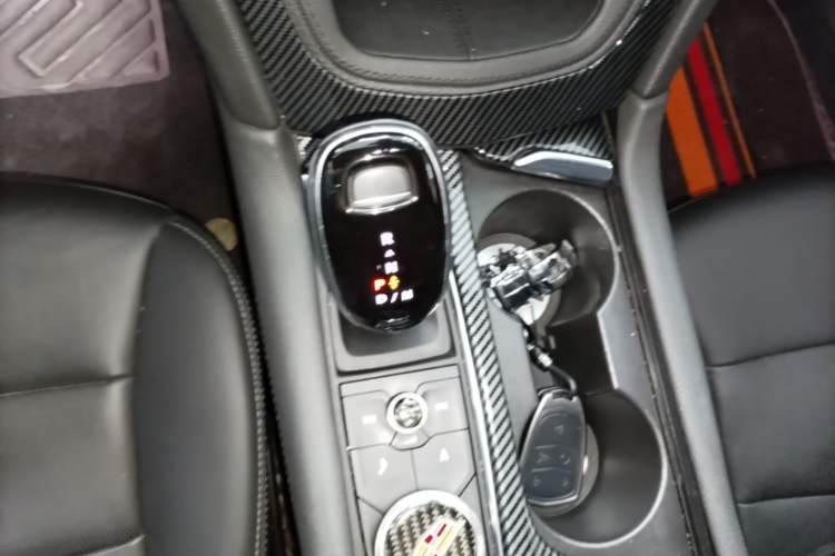 Used Cadillac XT5 2020 Revised Version 28T Luxury Edition Gear Lever