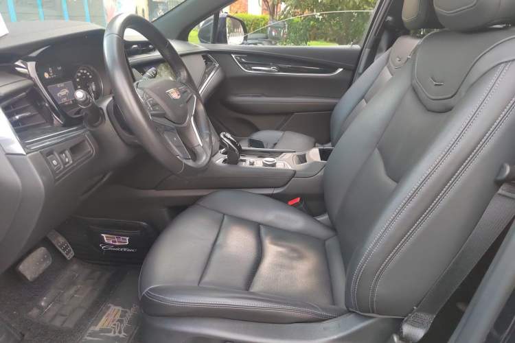 Used Cadillac XT5 2020 Revised Version 28T Four-Wheel Drive Luxury Edition Left Front Seat