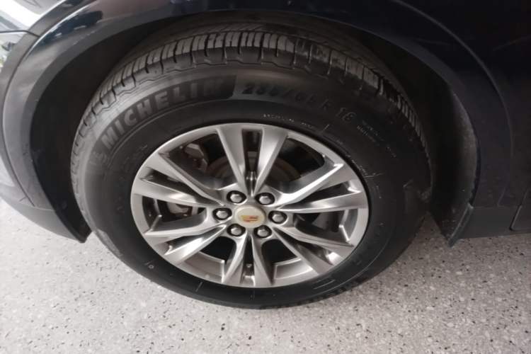 Used Cadillac XT5 2020 Revised Version 28T Luxury Edition Left Front Wheel Hub