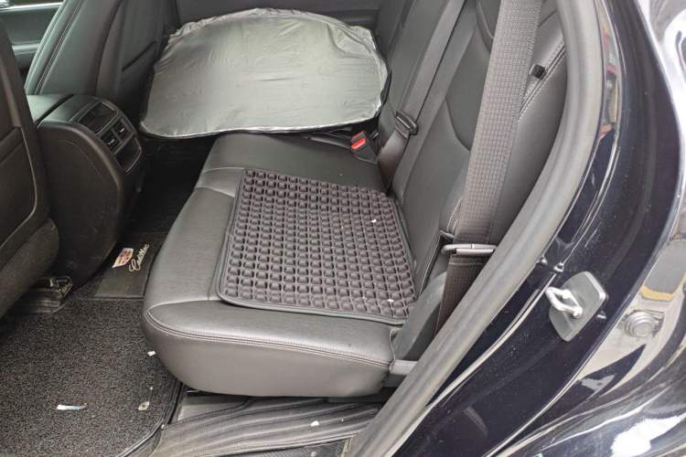 Used Cadillac XT5 2020 Revised Version 28T Luxury Edition Left Rear Seat