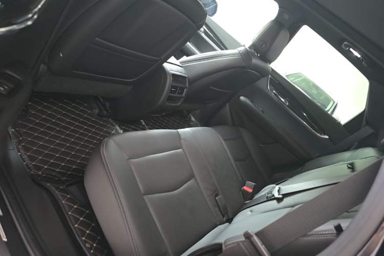Used Cadillac XT5 2020 Revised Version 28T Luxury Edition Left Rear Seat