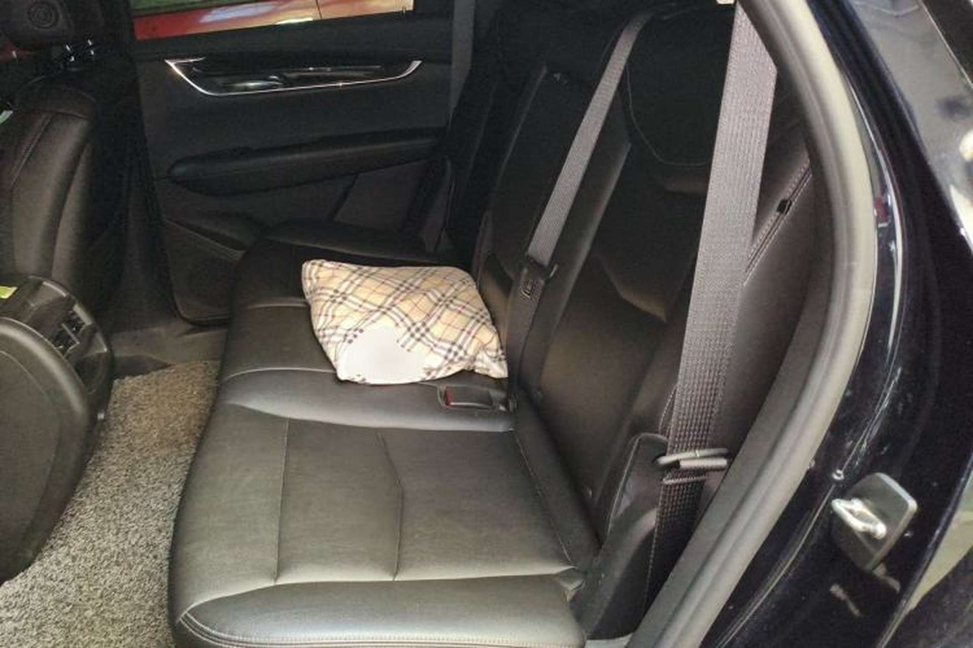 Used Cadillac XT5 2020 Revised Version 28T Luxury Edition Left Rear Seat