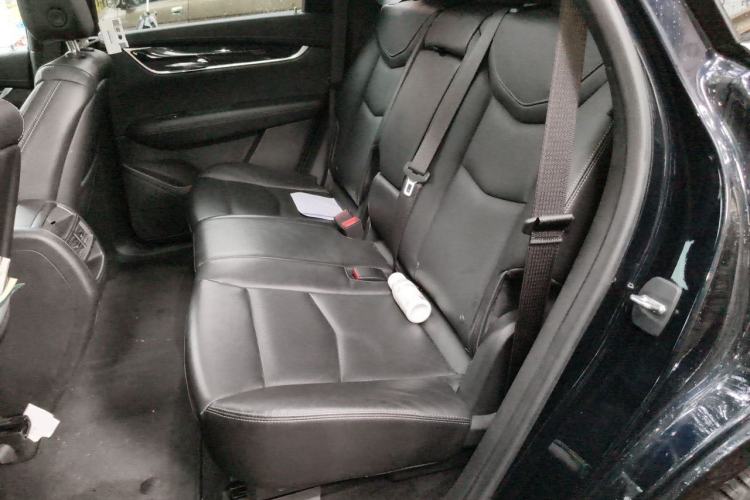 Used Cadillac XT5 2020 28T Luxury Version Left Rear Seat