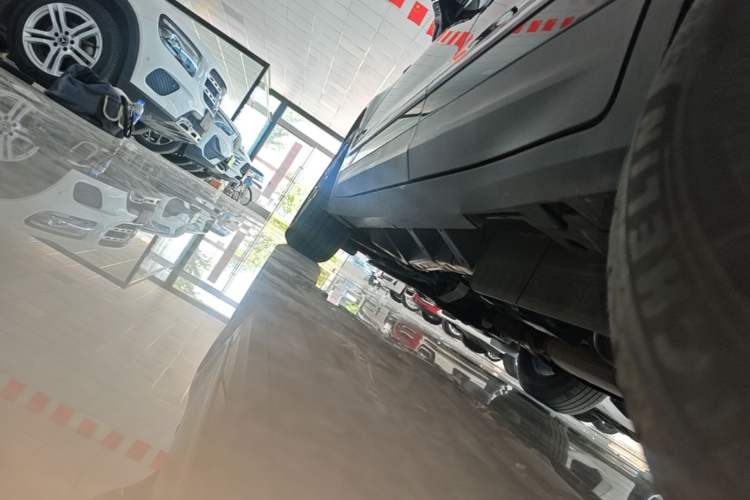 Used Cadillac XT5 2020 Revised Version 28T Luxury Edition Left Side Sill
