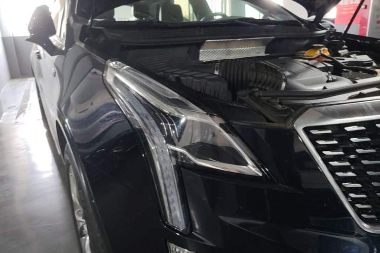 Used Cadillac XT5 2020 Revised Version 28T Luxury Edition Right Front Headlight