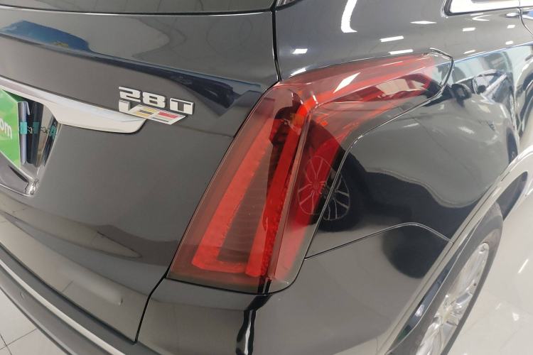 Used Cadillac XT5 2020 Revised Version 28T Luxury Edition Right Rear Taillight
