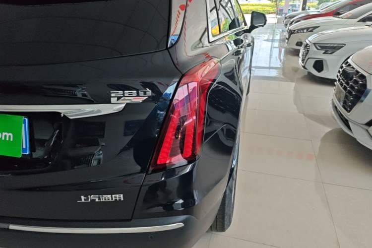 Used Cadillac XT5 2020 Revised Version 28T Luxury Edition Right Rear Taillight