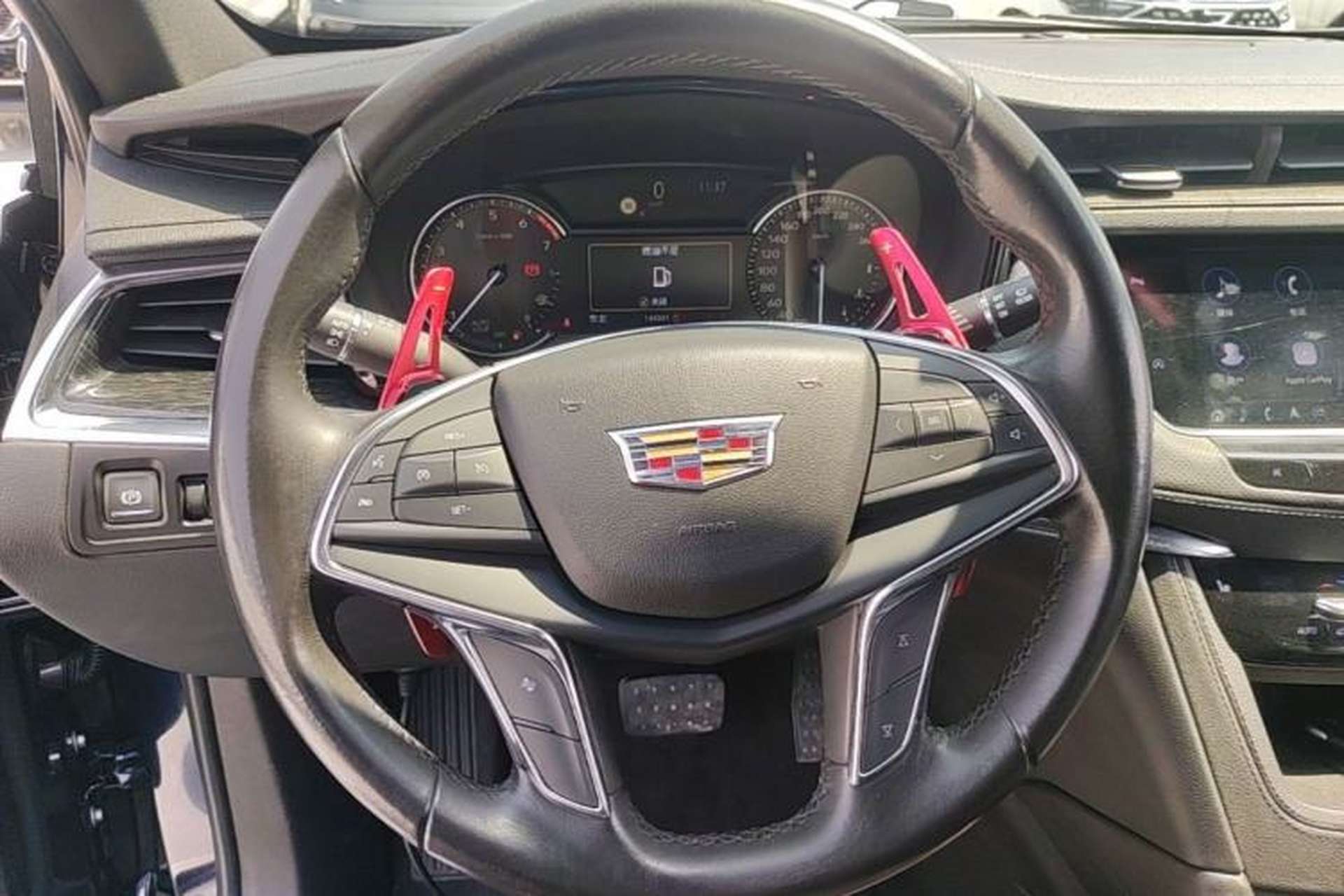 Used Cadillac XT5 2020 28T Luxury Version Steering Wheel
