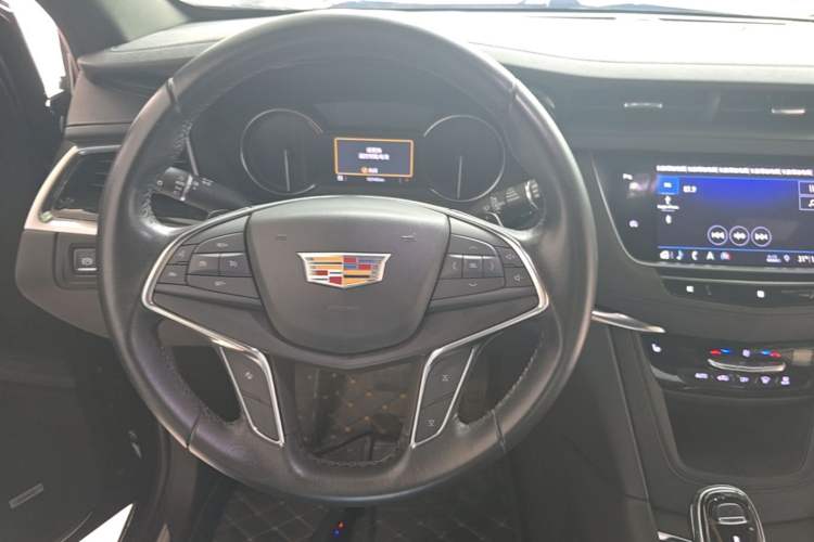 Used Cadillac XT5 2020 Revised Version 28T Luxury Edition Steering Wheel