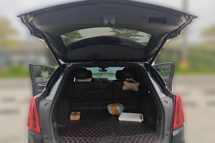 Used Cadillac XT5 2020 Revised Version 28T Luxury Edition Trunk