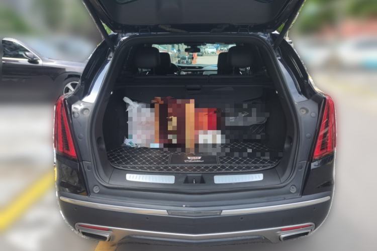 Used Cadillac XT5 2020 28T Luxury Version Trunk