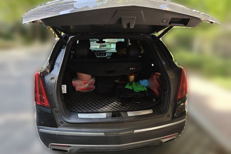 Used Cadillac XT5 2020 Revised Version 28T Luxury Edition Trunk