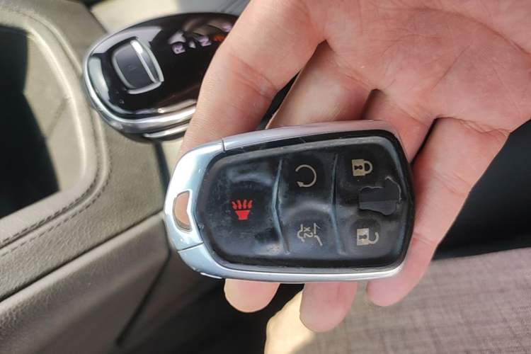 Used Cadillac XT5 2020 28T Luxury Version Vehicle Key