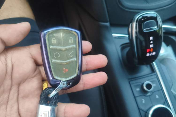 Used Cadillac XT5 2020 28T Luxury Version Vehicle Key