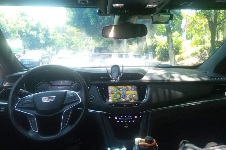 Used Cadillac XT5 2020 28T Luxury Version Center Console