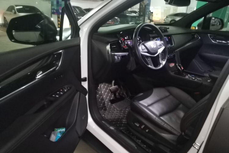 Used Cadillac XT5 2020 Revised Version 28T Luxury Edition Driver Seat
