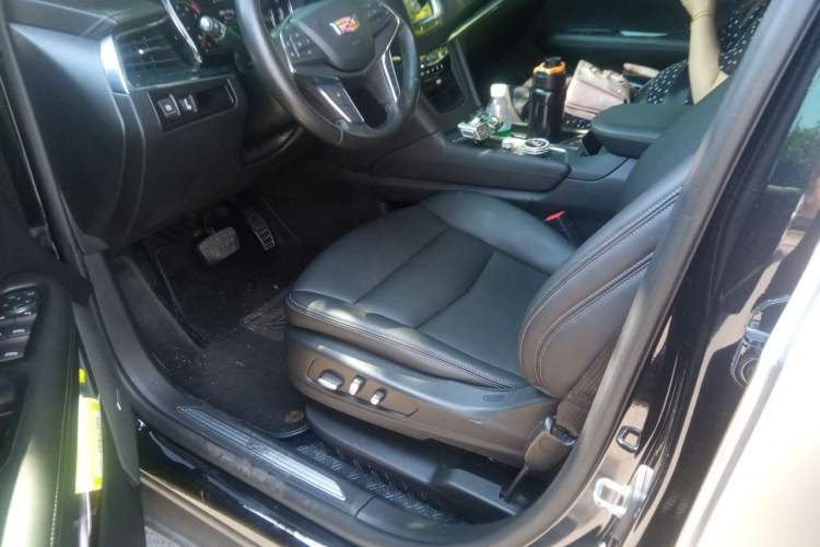 Used Cadillac XT5 2020 28T Luxury Version Driver Seat