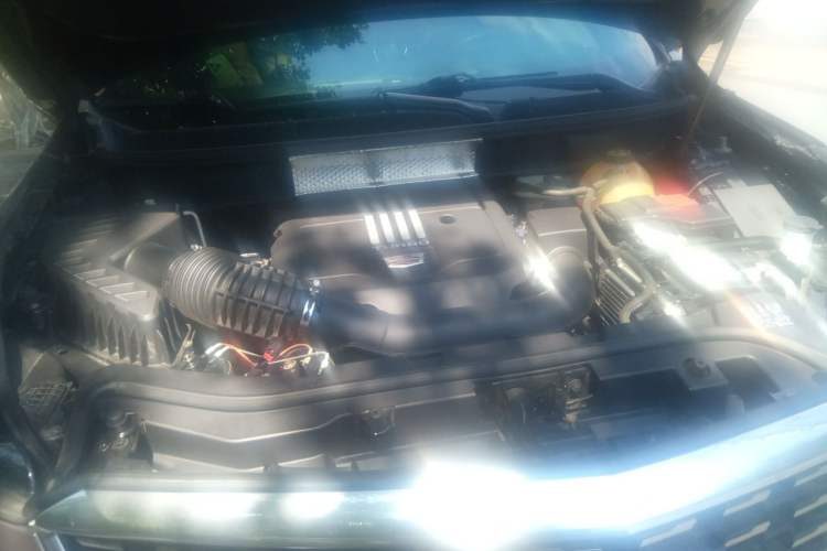 Used Cadillac XT5 2020 28T Luxury Version Engine Bay