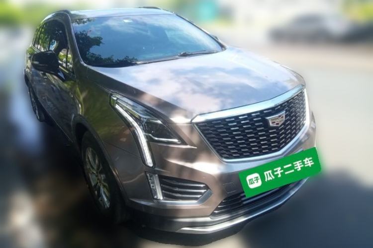 Used Cadillac XT5 2020 28T Luxury Version Front Right 45 Deg