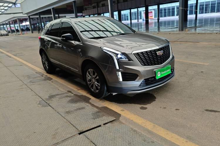 Used Cadillac XT5 2020 28T Luxury Version Front Right 45 Deg