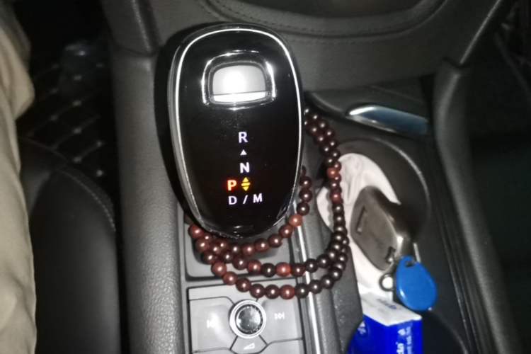 Used Cadillac XT5 2020 Revised Version 28T Luxury Edition Gear Lever