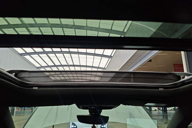 Used Cadillac XT5 2020 28T Luxury Version Headliner
