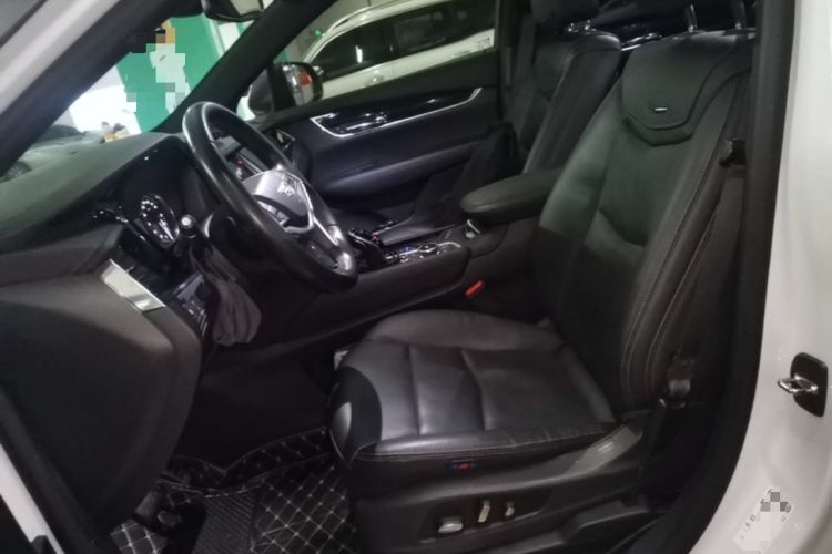 Used Cadillac XT5 2020 Revised Version 28T Luxury Edition Left Front Seat