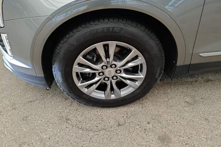 Used Cadillac XT5 2020 28T Luxury Version Left Front Wheel Hub
