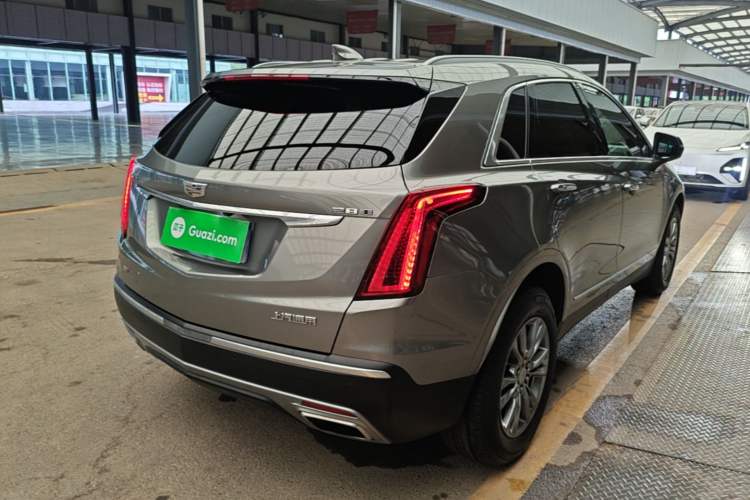 Used Cadillac XT5 2020 28T Luxury Version Rear Right 45 Deg