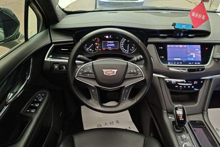 Used Cadillac XT5 2020 28T Luxury Version Steering Wheel