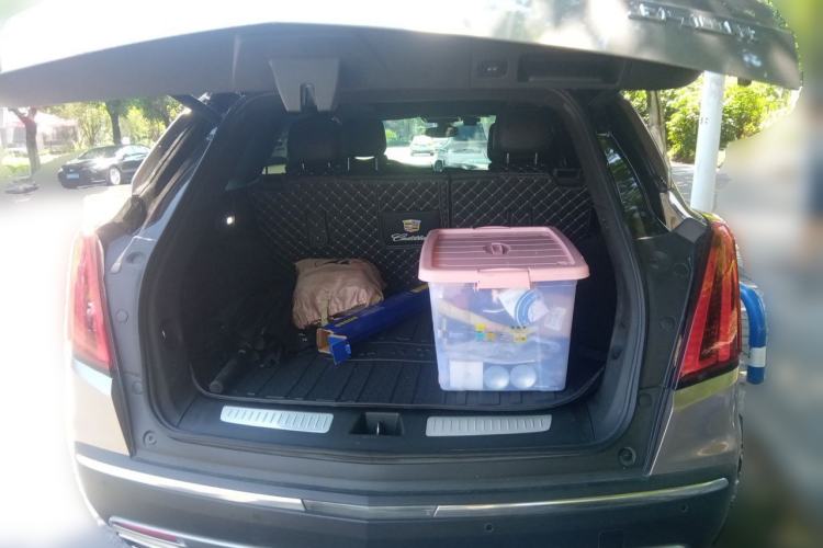 Used Cadillac XT5 2020 28T Luxury Version Trunk