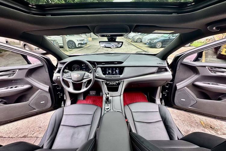 Used Cadillac XT5 2020 Revised Version 28T Luxury Edition Interior 3
