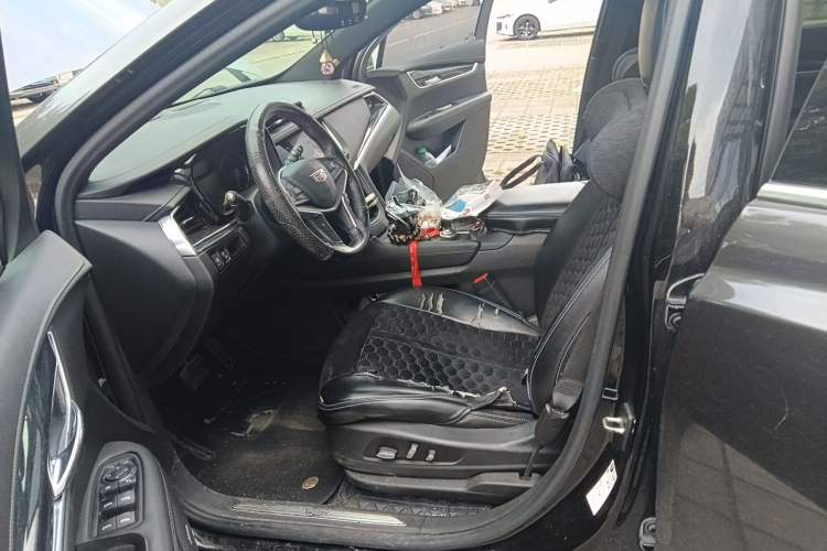 Used Cadillac XT5 2020 28T Four-Wheel Drive Luxury Version Left Front Seat