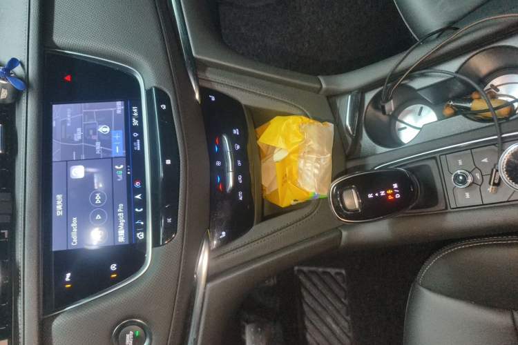 Used Cadillac XT5 2020 Revised Version 28T Luxury Edition Audio And AC Panel