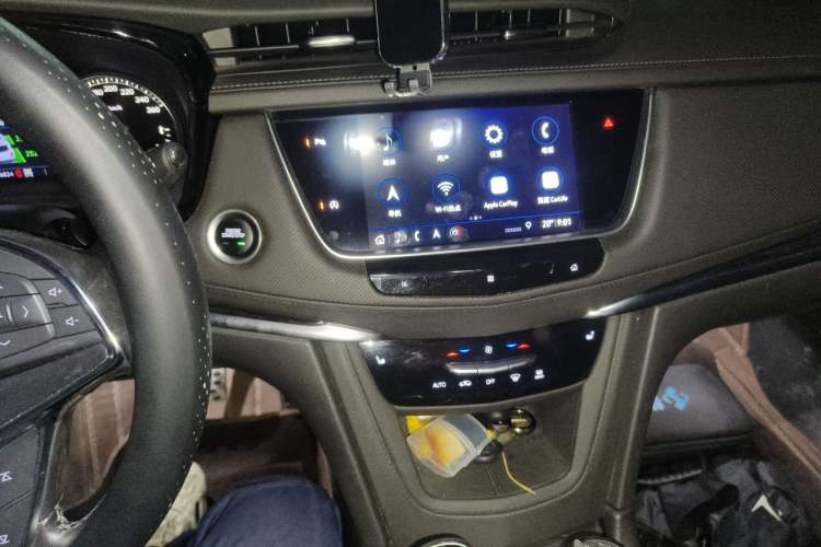 Used Cadillac XT5 2020 28T Four-Wheel Drive Luxury Version Audio And AC Panel