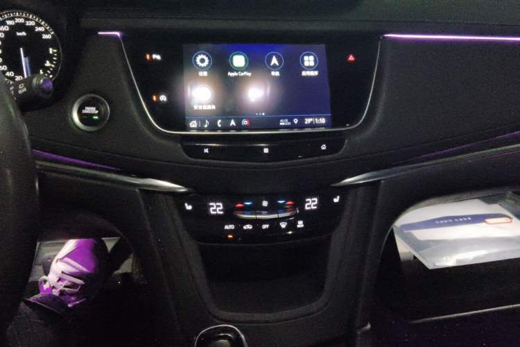Used Cadillac XT5 2020 28T Luxury Version Audio And AC Panel