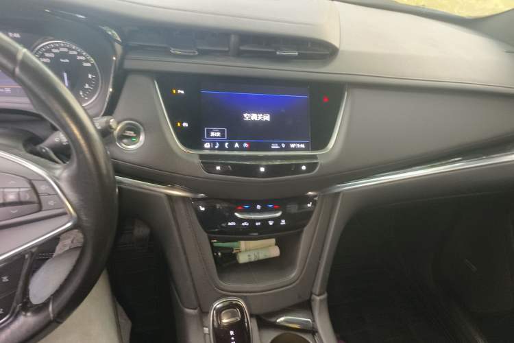 Used Cadillac XT5 2020 28T Four-Wheel Drive Luxury Version Audio And AC Panel